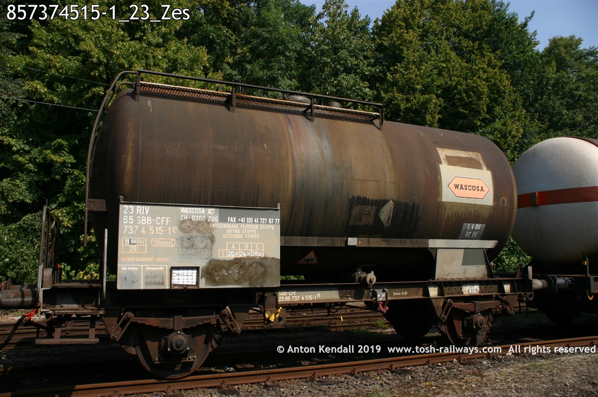 857374515-1_23_Zes.jpg